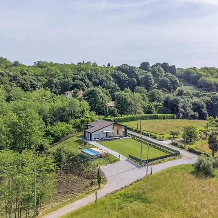 Stunning In With Kitchenette Holiday home *